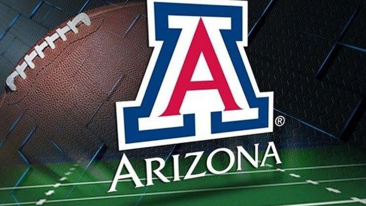 After a great talk with @coachbobbywade I am blessed to be re-offered by the University of Arizona!
@FootballBrophy @jason247scout #bst #agtg #beardown