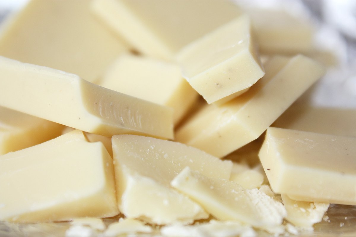 thechocolateprof (@thechoclateprof) on Twitter photo Savor the smooth sophistication of artisan white chocolate – every bite is a moment of luxury! 💎🍫 #thechocolateprofessor #chocolate
Story by SHOBITHA RAMADASAN
<a href="/akessons/">Åkesson's</a>
@lurka_chocolate
<a href="/Proper_Choc/">Proper Chocolate Co.</a>
<a href="/somachocolate/">Somachocolate</a>
<a href="/CastronovoChoc/">Castronovo Chocolate</a>
thechocolateprofessor.com/blog/10-artisa… Savor the smooth sophistication of artisan white chocolate – every bite is a moment of luxury! 💎🍫 #thechocolateprofessor #chocolate
Story by SHOBITHA RAMADASAN
<a href="/akessons/">Åkesson's</a>
@lurka_chocolate
<a href="/Proper_Choc/">Proper Chocolate Co.</a>
<a href="/somachocolate/">Somachocolate</a>
<a href="/CastronovoChoc/">Castronovo Chocolate</a>
thechocolateprofessor.com/blog/10-artisa…