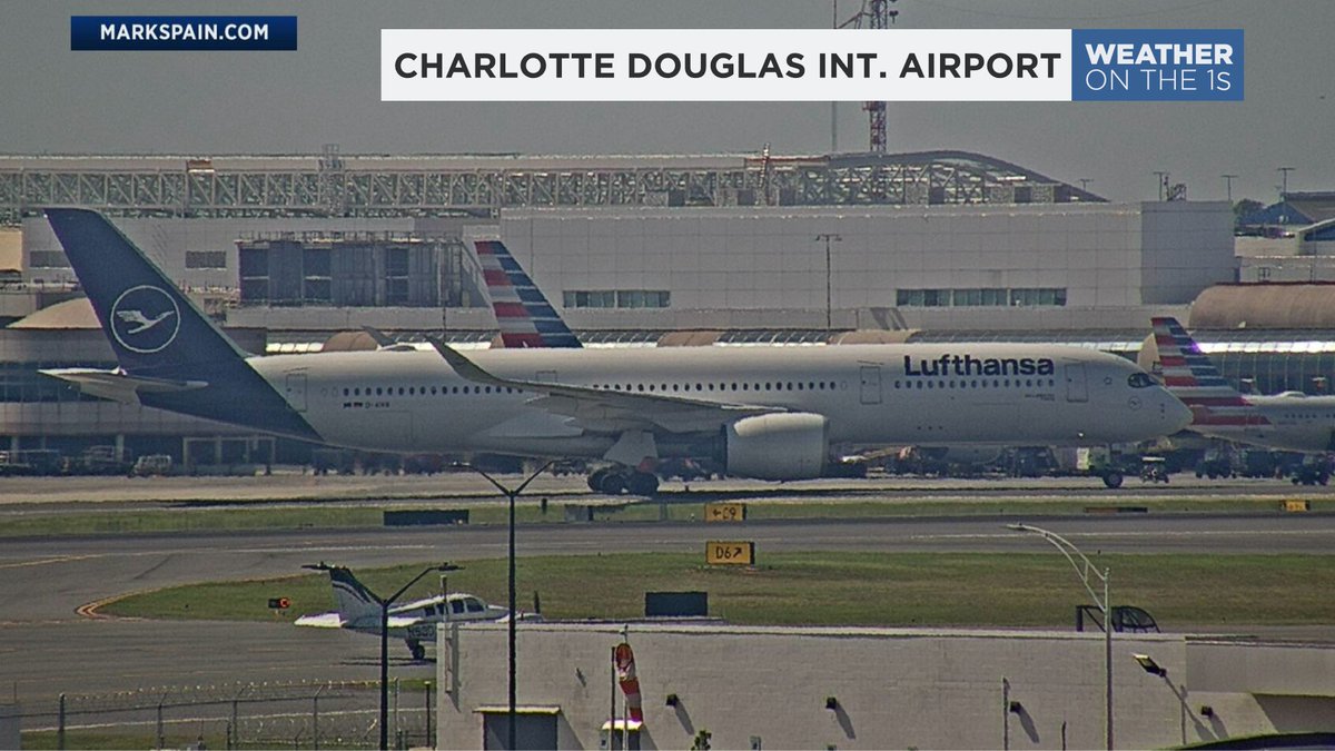 And while I had use of the CLT Airport Camera...
How about an A350 in from Germany. #SpectrumNews1 #ncwx #A350