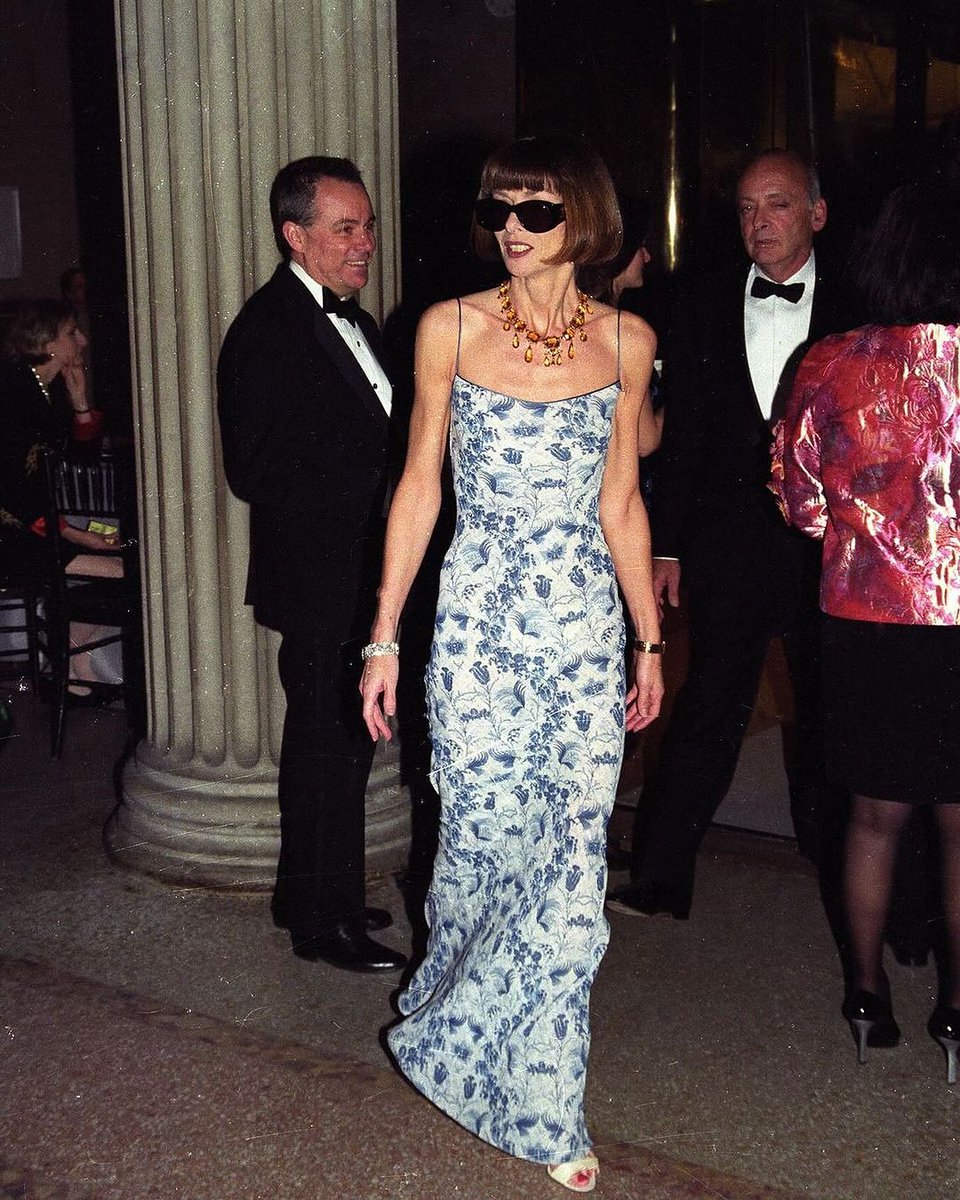 Anna Wintour wearing John Galliano at The Met Gala in 1996 • This perfect dress is landing