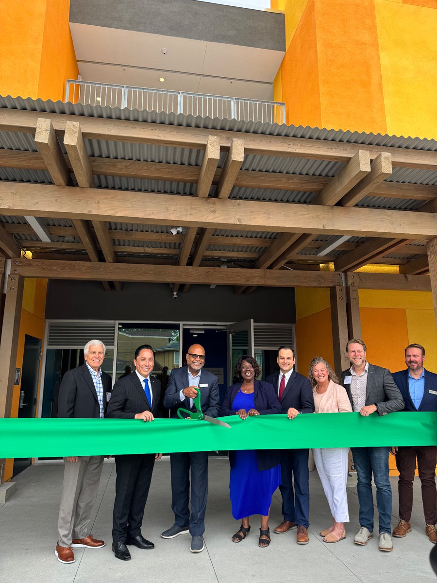 More affordable homes for seniors! 

@CHWorks’ Puesta del Sol in #LindaVista provides 59 affordable apartments for very low-income seniors.

We’re continuing to build more housing to put a roof over the head of every San Diegan at a price they can afford. #ForAllofUs