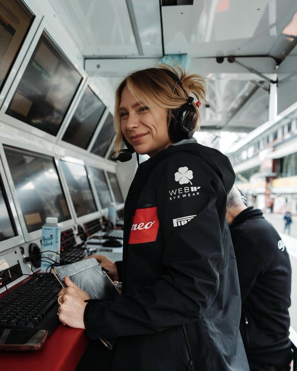 📣 RUTH TO F1 TV 📣 @F1 just announced that the talented @RuthBuscombe will join the F1 TV line-up for the 2024 season, starting this weekend in Miami🙌 As former Head of Race Strategy at Sauber, Ruth will give incredible insight on race strategic decisions during the weekends