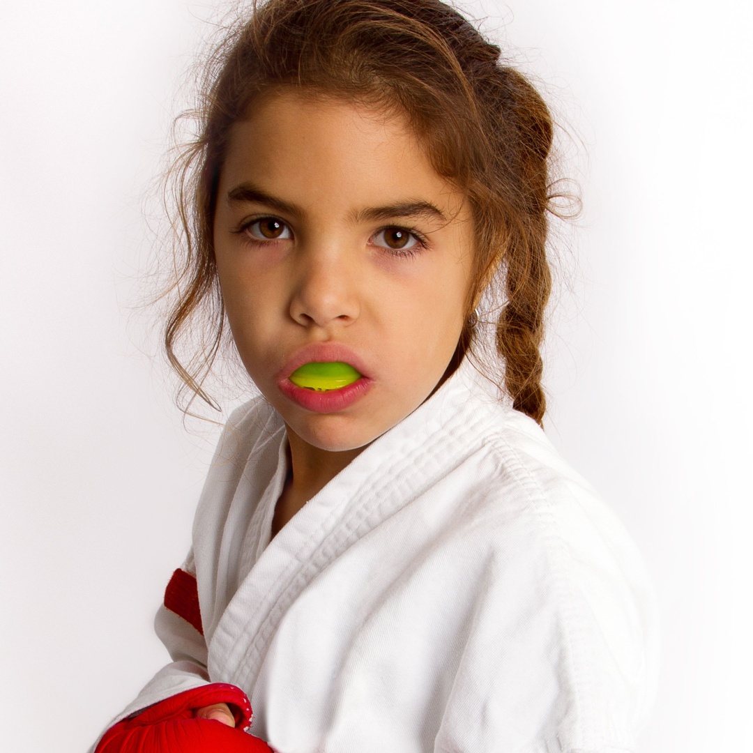 As the weather warms up and summer sports begin, remember to protect your teeth, cheeks, lips and tongue while playing contact sports. Wearing a mouthguard may also help reduce the possibility of a jaw fracture. Learn more bit.ly/3UIY1mg