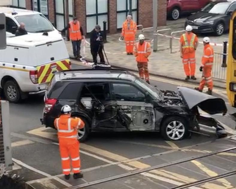 Watch as car pulled from tracks after Redcar station crash bntmedia.uk/T6L1ML