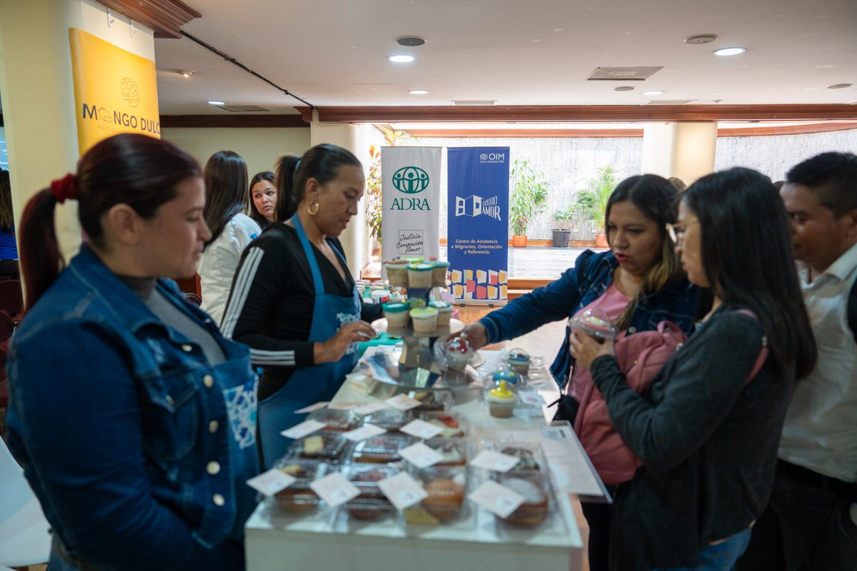 OIMEcuador's tweet photo. 📌 #Quito | Nuestro #CentroAMOR organizó la feria de emprendimientos “Negocios Inteligentes”. El evento permitió que 2⃣0⃣ mujeres participantes del proyecto de Integración Económica para Cuidadoras de Niñas, Niños y Adolescentes con Discapacidades presenten sus productos. 🧵1/2 https://t.co/Nf2ns9GZS8