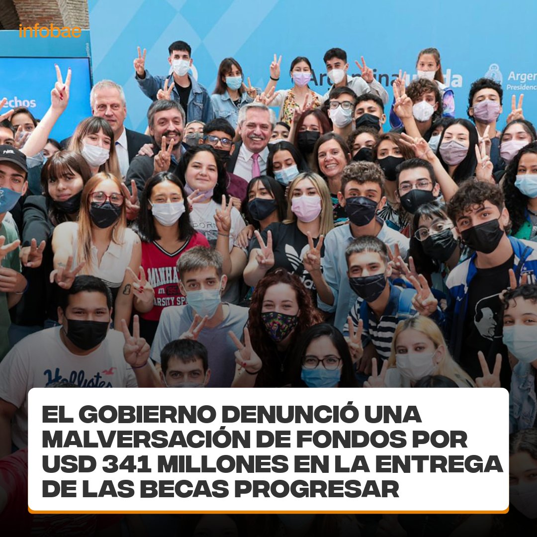 Pensar que marcharon en 'defensa' de la educación pública, mientras se robaban los fondos de la educación pública. 

Más HIJOS DE PUTA no se consiguen.