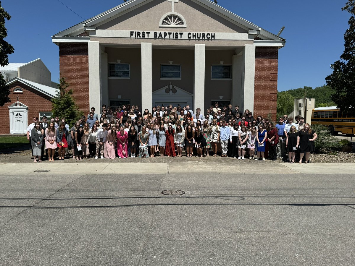 Thank you to Louisa Rotary for hosting the senior luncheon once again this year!

We also appreciate Mrs. Rollins providing some words of advice to our #LCClassOf2024.  

#AllinLC