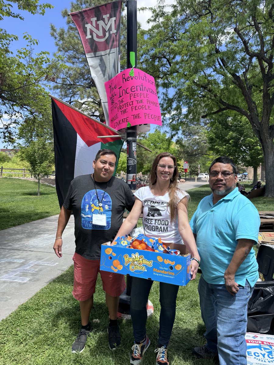 FCWA staff had a great week at the @HEAL_Food summit in Albuquerque alongside several FCWA members. Today after the closing session, we took leftover snacks and supplies to the Gaza Solidarity Encampment at UNM 🇵🇸❤