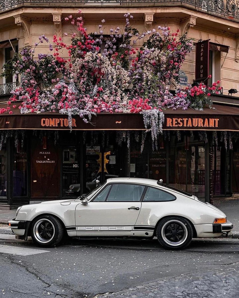 Classic designs never really age, they just get better looking. The G Series 911 really is looking rather fine, these days… Want to chat about financing cars like this? Give us a bell, or drop us a DM. ❤️🛞💰