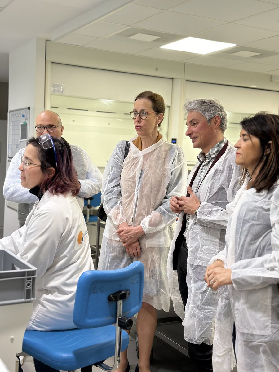 Aujourd'hui, avec Fabienne Keller, j'ai eu le privilège de visiter Phytocontrole à Nîmes. Cette entreprise pionnière excelle notamment dans la sécurité alimentaire. Une visite enrichissante qui confirme le dynamisme de notre région dans le domaine du phytocontrôle. #Visite