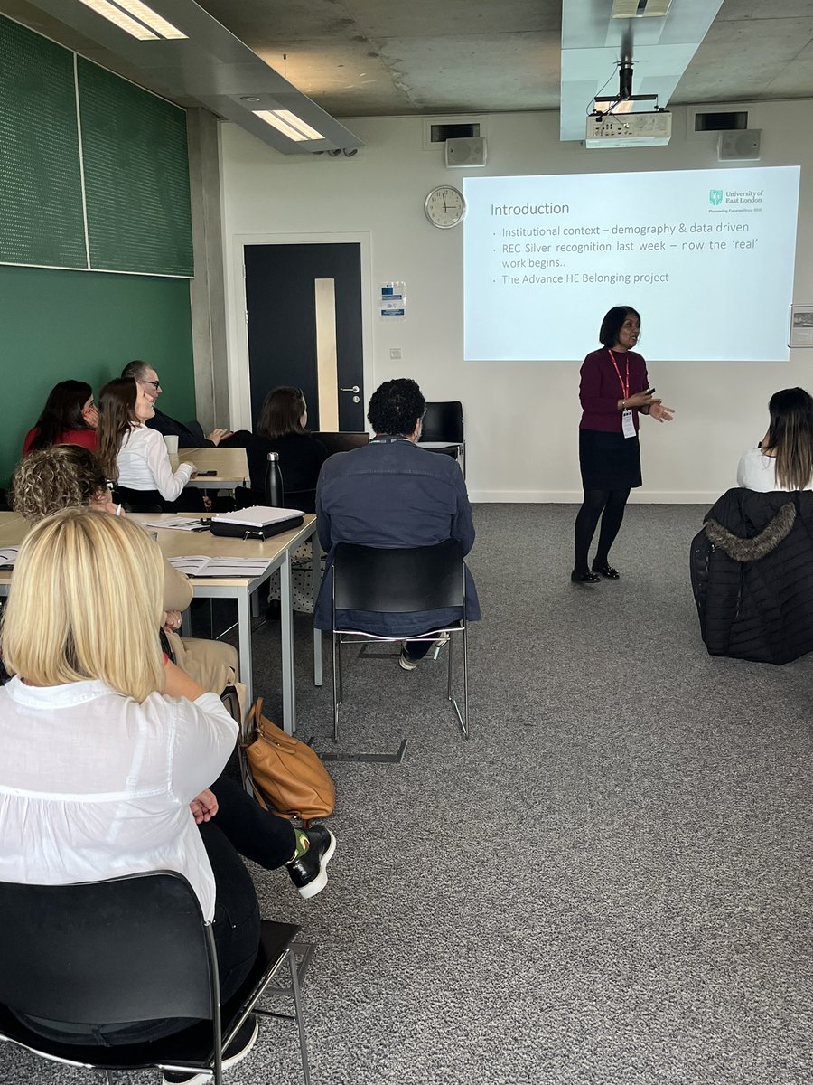 So the <a href="/EdEqServices/">Institute for Equity, University Centre</a> conf went v well 😊I chaired 3 parallel sessions &amp; presented 1 paper. And met along the way, fab colleagues engaged in #innovative &amp; exciting work, all in the name of #Equity 💪🏽 <a href="/UEL_News/">Uni of East London</a> <a href="/UEL_OIE/">Office for Institutional Equity (OIE) at UEL</a> <a href="/ojukomiller/">Professor Paul Miller #BLM</a> <a href="/EdEqServices/">Institute for Equity, University Centre</a>