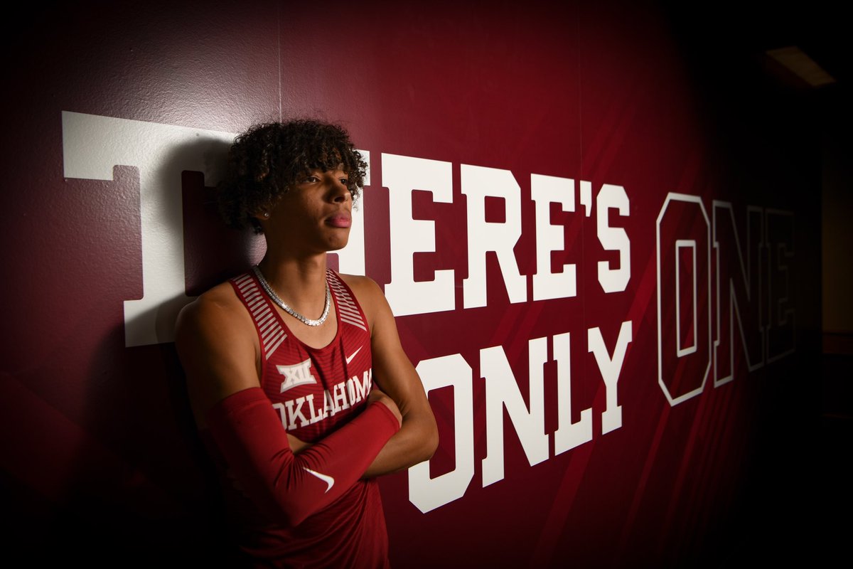 Julian McCullough (@julianmcc_) on Twitter photo I’m excited to announce my commitment to further my academic and track career at Oklahoma University-BOOMER SOONER ☝🏽‼️
I also want to take this time to send a huge thank you to <a href="/CoachGarnham/">Coach Jim Garnham</a>(UT)<a href="/bigleaguechew13/">Marissa Chew aka CHEW</a>(TCU), and Kareem Jackson (Univ of Wisconsin) I’m excited to announce my commitment to further my academic and track career at Oklahoma University-BOOMER SOONER ☝🏽‼️
I also want to take this time to send a huge thank you to <a href="/CoachGarnham/">Coach Jim Garnham</a>(UT)<a href="/bigleaguechew13/">Marissa Chew aka CHEW</a>(TCU), and Kareem Jackson (Univ of Wisconsin)