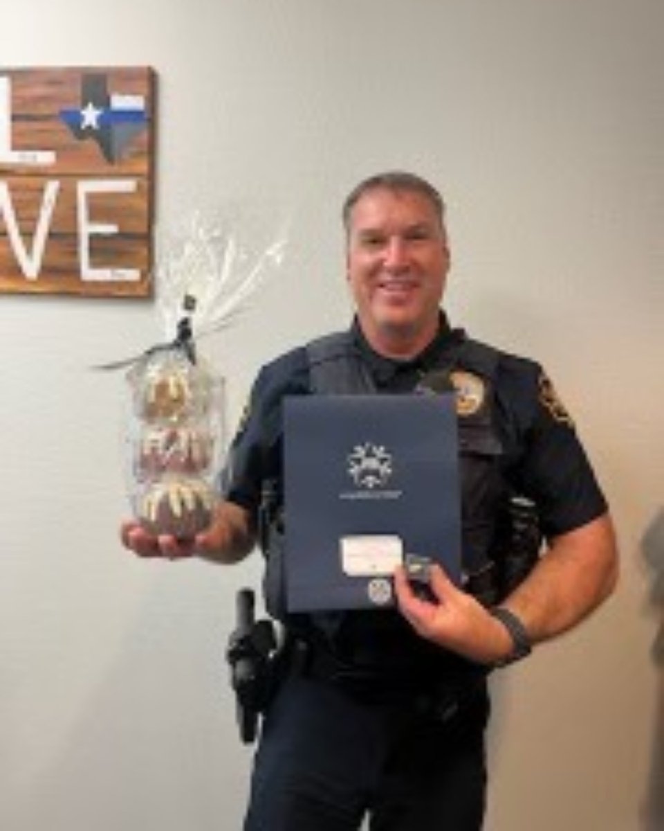 This week our School Resource Officer Eric Huski was honored with the Texas PTA Honorary Life Membership Award for significantly enhancing the lives of children. We extend our deepest gratitude to Officer Huski for making our organization and community a better place. Well done!