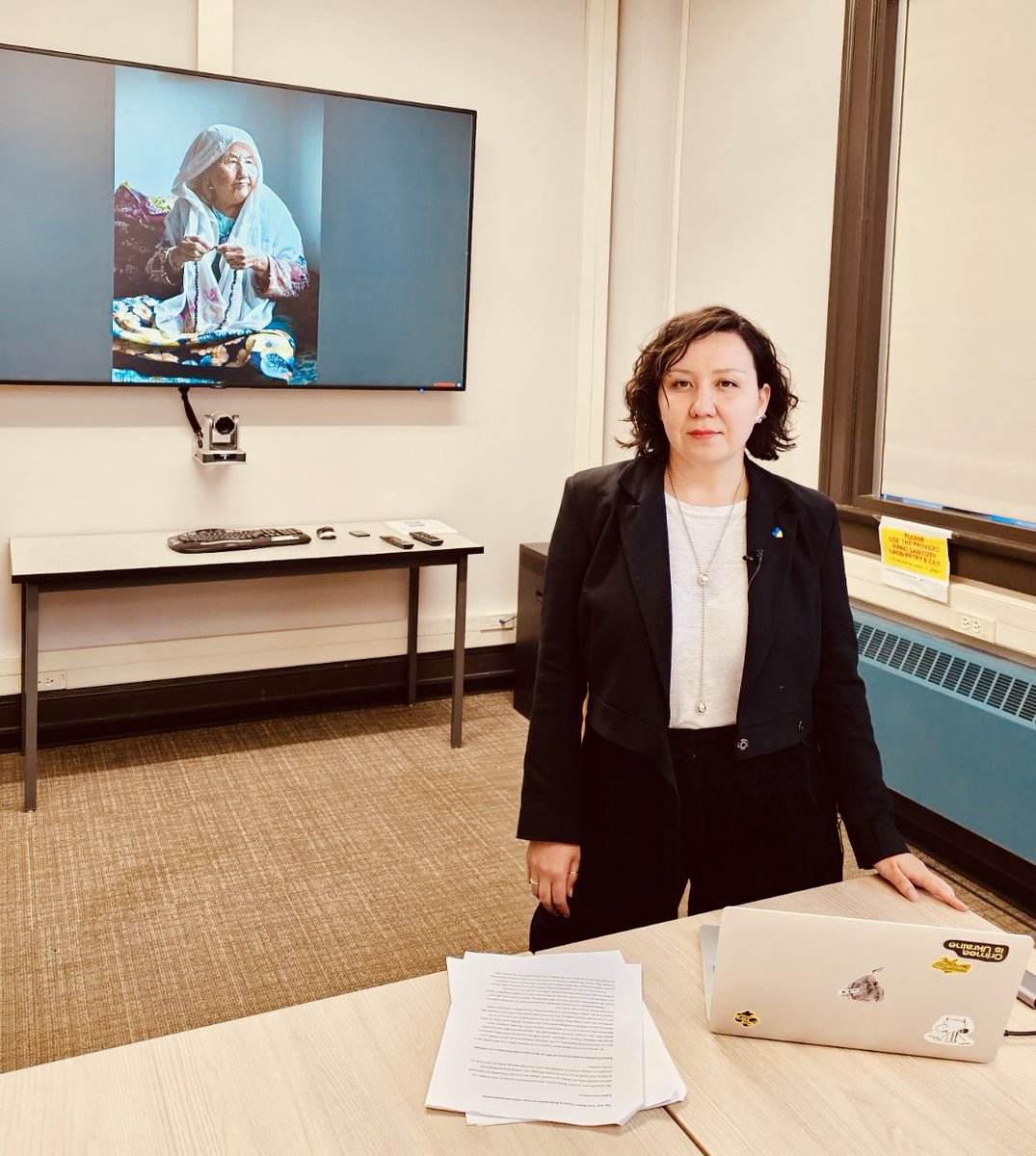 @emineziyatdin is here at @UAlberta to present “Back Home: Crimean Tatar Stories of Deportation & Homecoming.” Thank you to our partners @UANativeStudies! 🙌