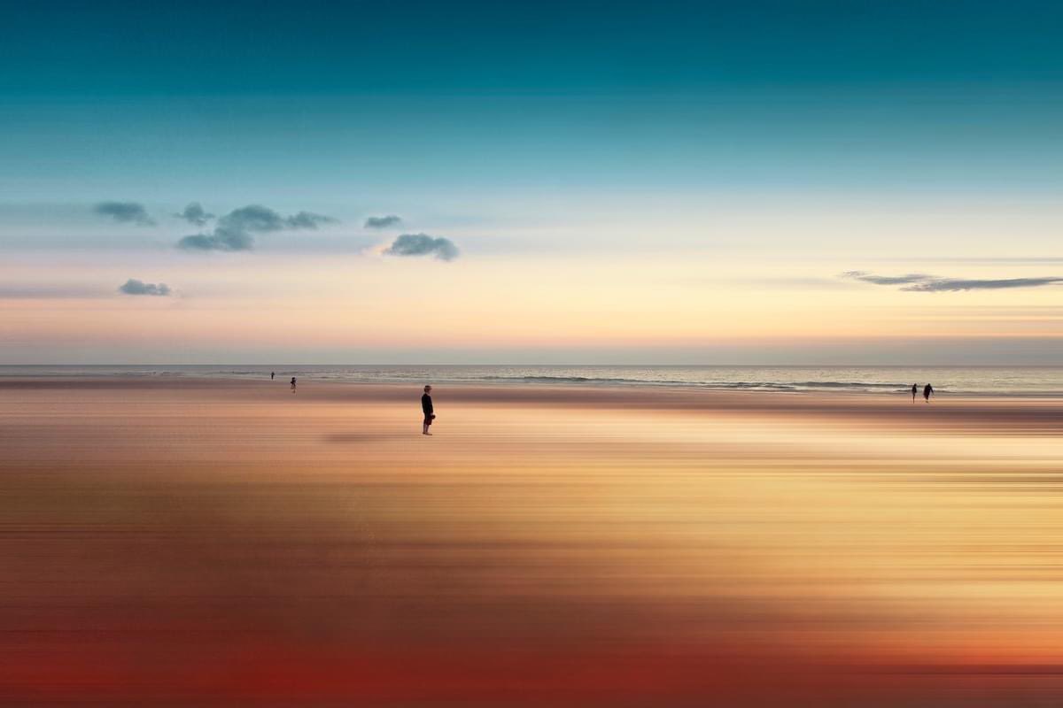 Dirk Wüstenhagen Imagery Boy alone on a beach