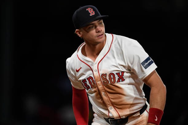 The Boston Red Sox are optioning Bobby Dalbec to AAA, per @bradfo.

He finishes with a slash line of .132/.207/.170/.377 in 22 games and 53 AB.

Played some solid defense though. I’ll give him that.