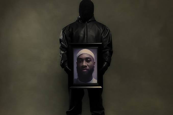 nymb1er's tweet photo. Maybe vultures 2 is the friends we made all along  #Kanyewest https://t.co/diW1br5htn