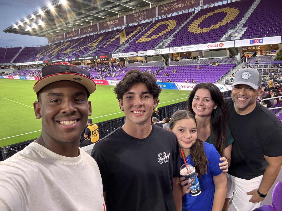 Our Executive Assistant & Office Manager, Carrie Acosta, along with her family, represented the Chamber at last night's @OrlandoPride soccer game! ⚽🏟️ Congratulations Orlando Pride for winning the game 4-1!

#WOChamber #westorange #Leadership #Community #Collaboration