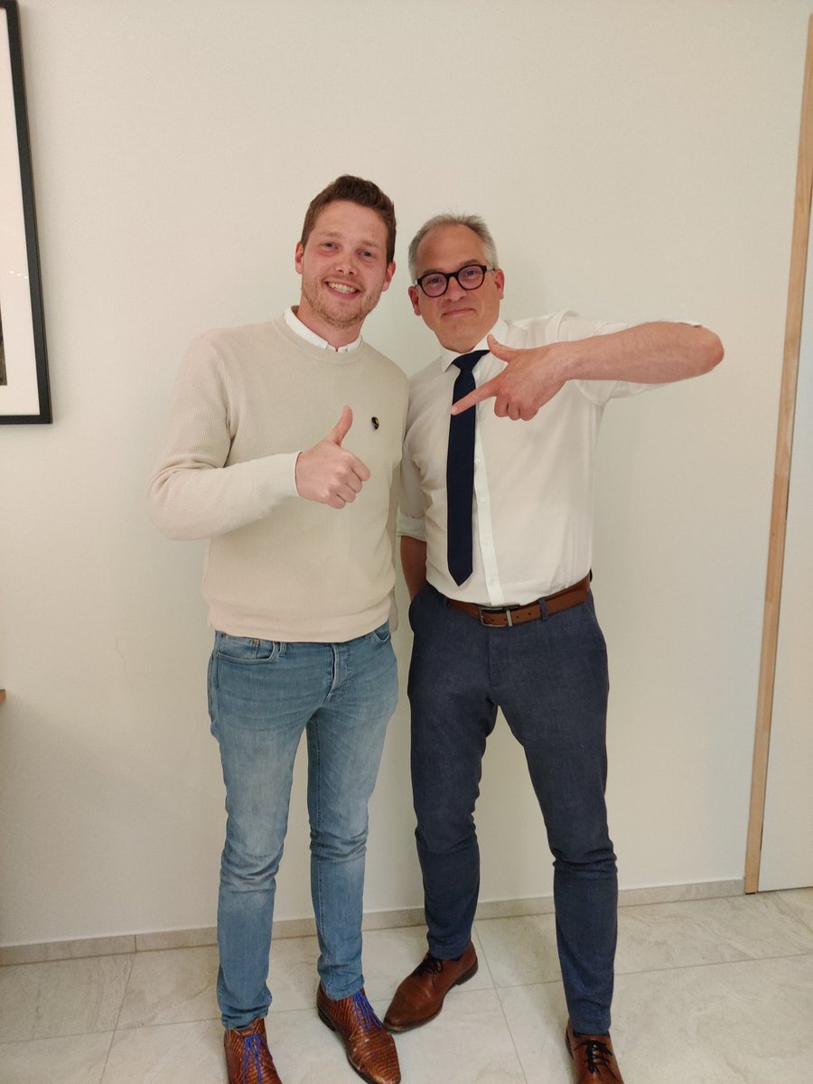 In gesprek met <a href="/MDiependaele/">Matthias Diependaele</a> over begroting, de risico's van een negatieve begroting, staatsstructuur,...

Nadien nog even tijd voor een leuke foto