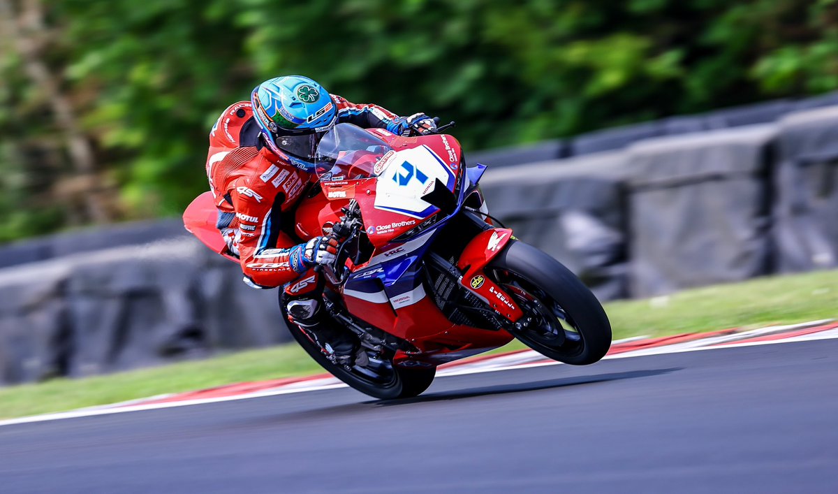 Great test on the CBR around Oulton Park 🎢 ✊🏼 plenty of laps and settings tried 👍🏼 P3 overall looking forward to Round 2 coming up this weekend 😃