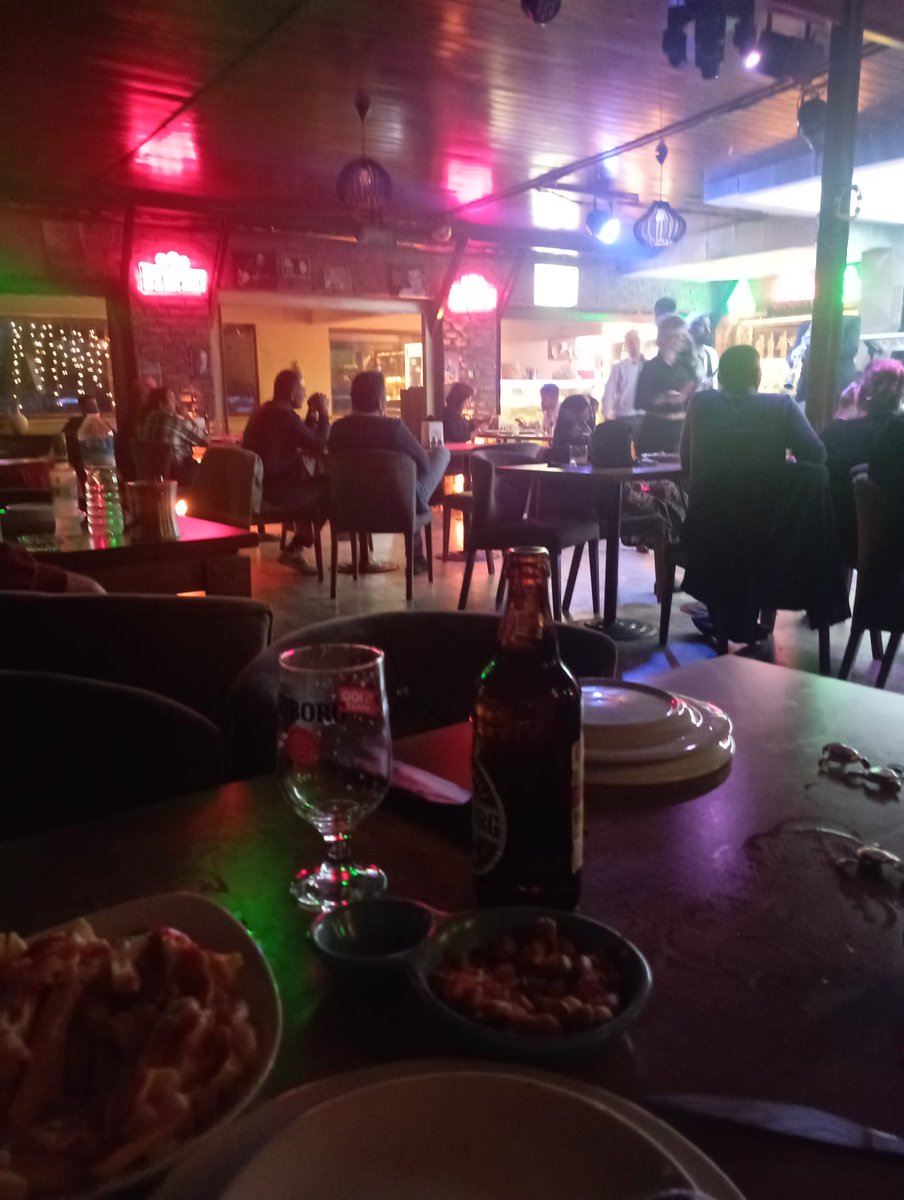 Bazen arkada oturmak iyidir ☺️