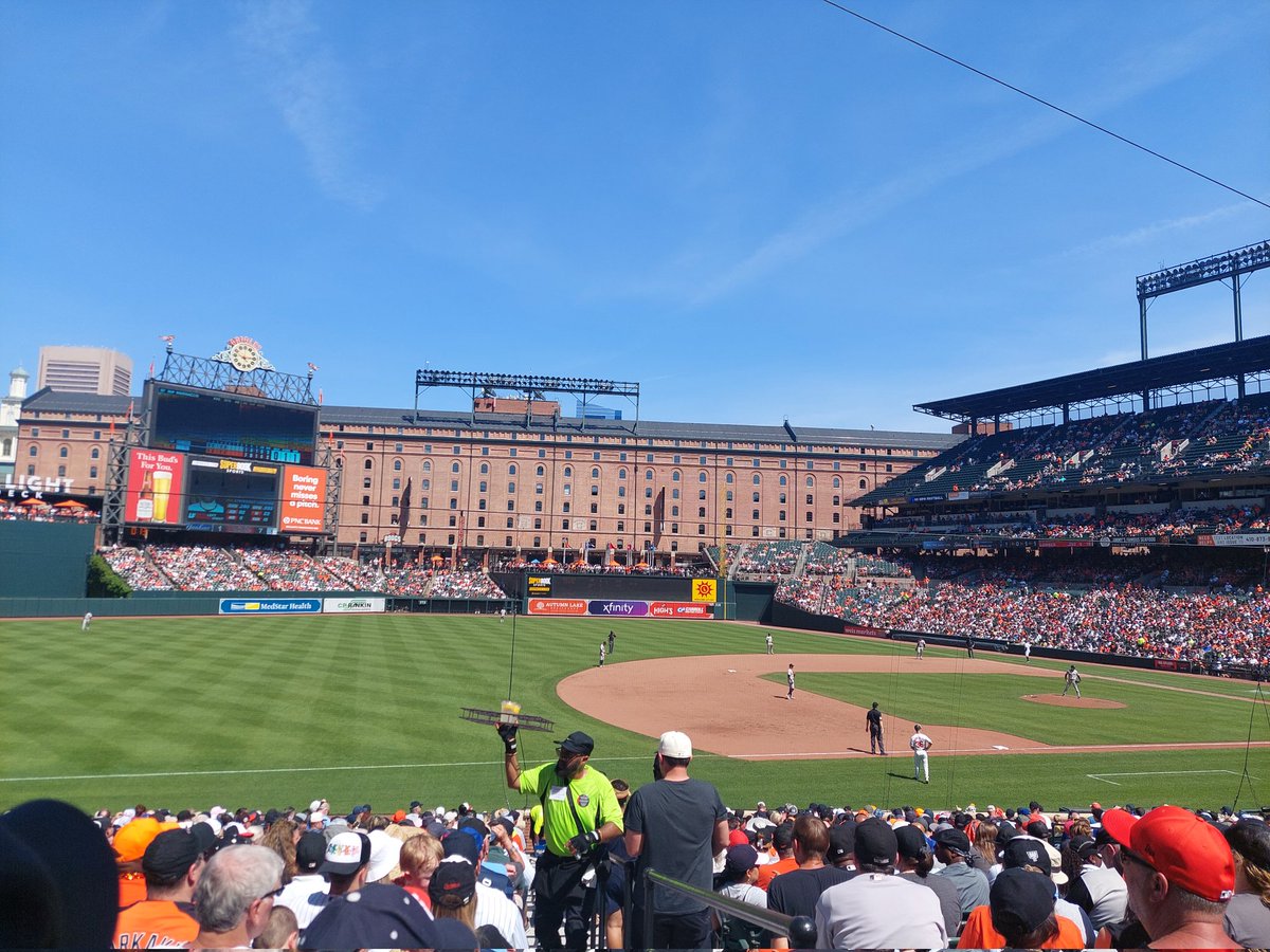 A great day at Camden Yards as your first place Baltimore Orioles pound the New York Yankees 7 to 2.
The O's take 3 out of 4 in the series.
The day was hot but ain't the beer cold! #Birdland
