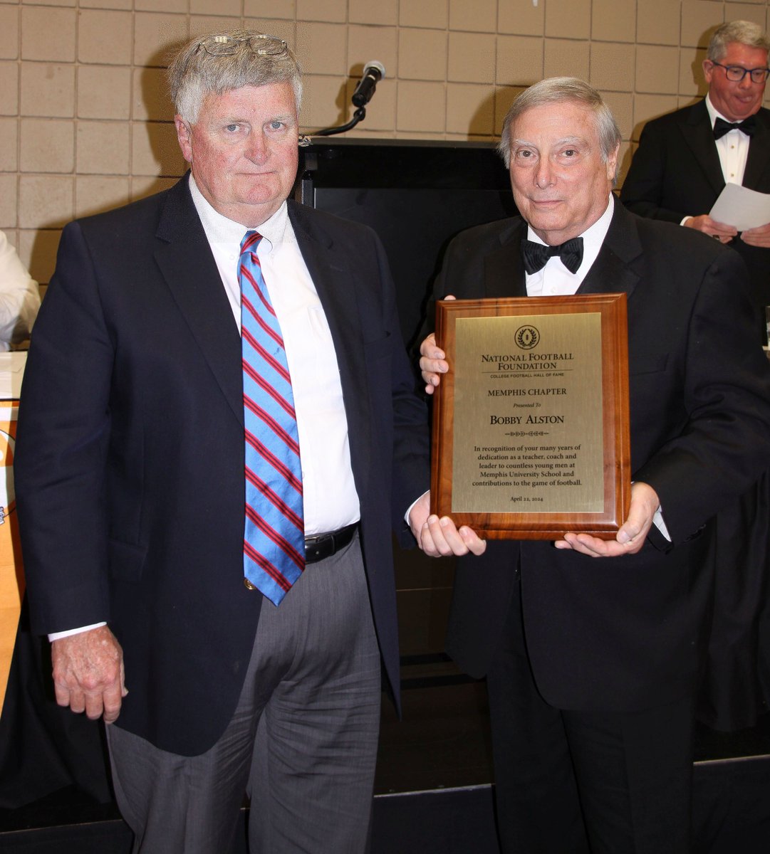 Congratulations to MUS Coach Bobby Alston who was recognized for his many years as a teacher, coach and leader to countless young men at the Memphis National Football Foundation Scholar Athlete Banquet <a href="/NFFNetwork/">National Football Foundation</a> <a href="/OwlBuzz/">MUS Athletics</a>