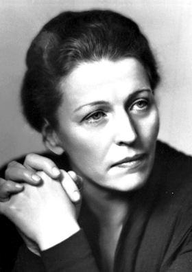 Q: On this day in 1932, the Pulitzer Prize for Literature was awarded to which novelist for The Good Earth, the first American woman to win? A: May 2, 1932 to Pearl S. Buck (via History Channel) #onthisday #women #history #pearlsbuck