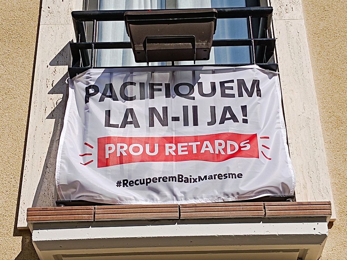 Anima’t tu tmb, penja una banderola al balcó i fem que el Govern es mogui. Convertim  aquesta autopista urbana en una via per a la gent del Maresme, per anar a peu i en bici entre els nostres pobles veïns, per respirar net, per + transport públic i un millor espai públic. Fem-ho!