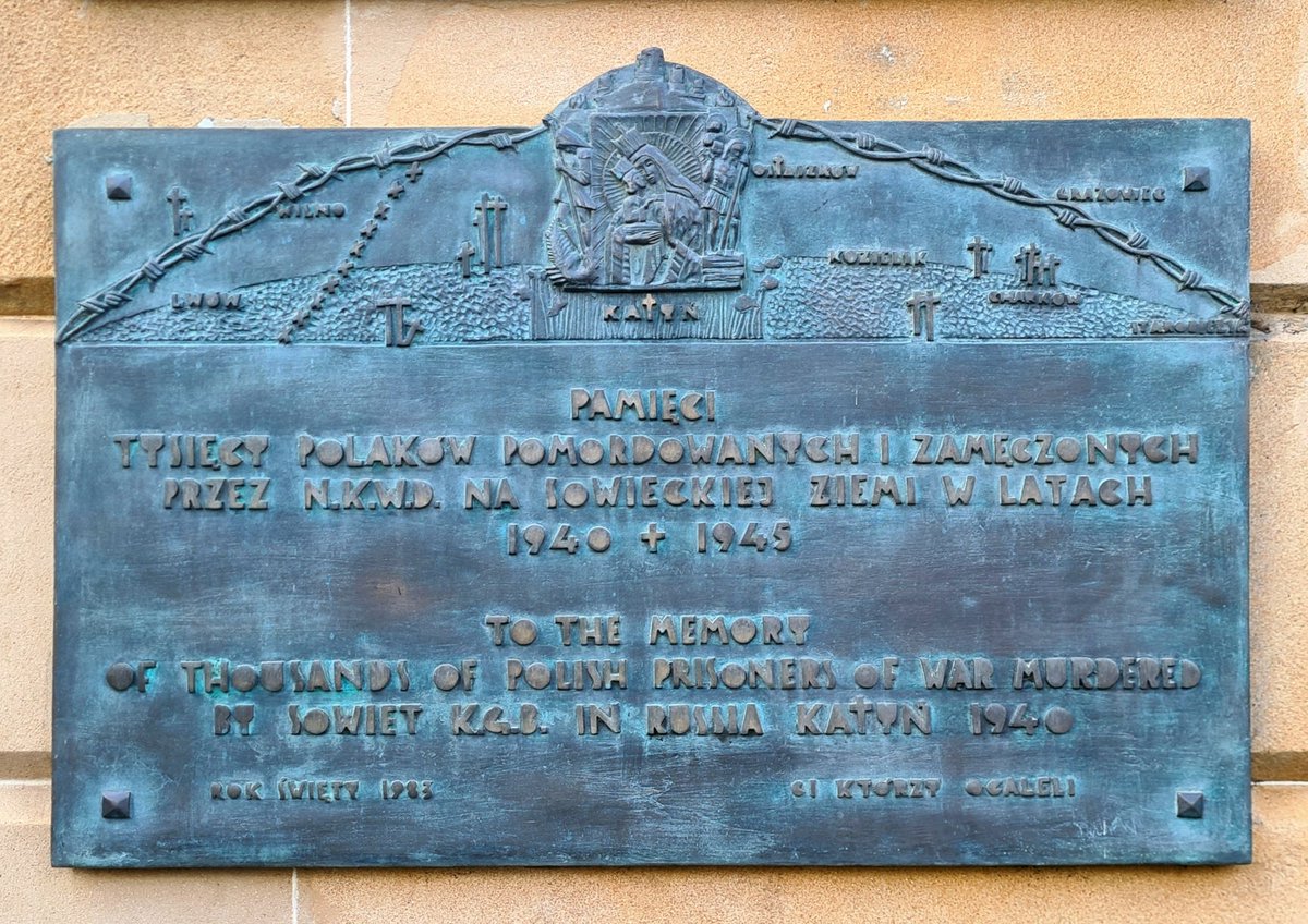 Memorial on the Sikorski Polish Club on Park Terrace in Glasgow to the memory of around 22,000 Polish prisoners of war murdered by the Soviet secret police in April and May 1940 and buried in mass graves in the Katyn Forest. 

#glasgow #poland #katynmassacre #memorial #plaque