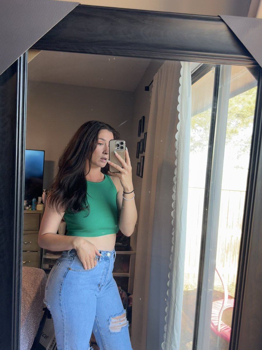 kymberly_jayde's tweet photo. https://t.co/2ULBx8U3XK
