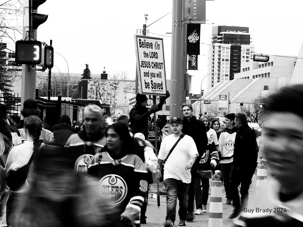 Taken at Roger's place in Edmonton

#photography #streetphotography #streetphotographer #Edmonton #yeg #alberta #canada #Photos #PhotoofTheDay #yeg #yegart #yegphotography  #artgallery #foto #art #artist #yegdt #bw #blackandwhitephotography