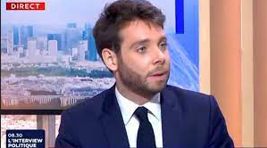 Débat Hayer/Bardella sur BFMTV.

Au-delà du contenu des échanges, une remarque à ce stade, le benêt fils à papa-maman Duhamel s’adresse très souvent à la candidate de la Macronie en l’appelant Valérie.

La Caste se prolonge..