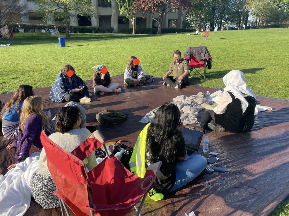 I was honored to be invited to talk antisemitism with JVP students and non-Jewish allies at the Northwestern encampment a few days ago. I learned so much from the profound connections they drew between antisemitism & Islamophobia, conspiracy theories & the authoritarian Right