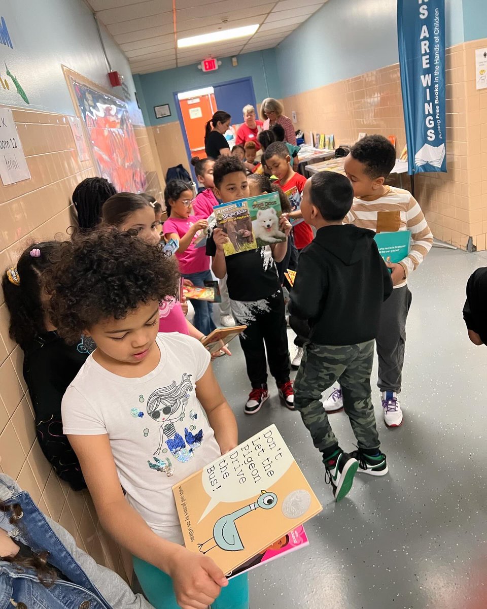 (1/2) Today we’re sharing a look at some of our recent programs in the community. Last week, we returned to one of our longtime partners, Harry Kizirian Elementary School in Providence to celebrate #ReadingWeek! Our team of staff …