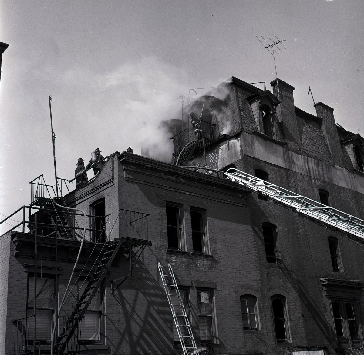 Today’s #ThrowbackThursday photo is from April 28, 1974, when firefighters responded to a second alarm fire at Bedford Avenue and Lafayette Street in Brooklyn. Learn more about FDNY history with the @nycfiremuseum Throwback Podcast, now available on Apple, Spotify & Google Play.