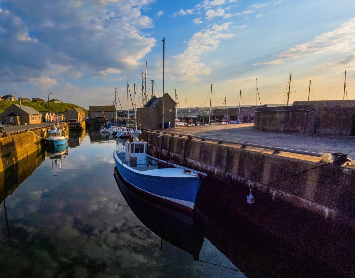 Tide In, Boats Up, Sun Down... #Scotland #photography #prints #pictures #wallartforsale   
shop.photo4me.com/1167039
shop.photo4me.com/1307016
& #buyintoart #LosAngeles #mystery
at 
obt-imaging.pixels.com/featured/skage…