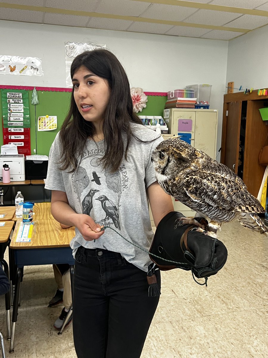 Thank you to the Quoge Wildlife Refuge for bringing so many animals to see and learn about. We had such a nice time petting the animals and learning new information! #WeAreHB @HamptonBaysES