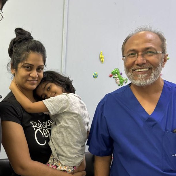 𝟐𝟎𝟐𝟒 𝑪𝒂𝒎𝒑 𝟔 - 𝑴𝒂𝒖𝒓𝒊𝒕𝒊𝒖𝒔

Day 4

Here is Dr Shauq at Port Louis Cardiac Surgery Centre with one of his very happy young patients and her mum. 

We are blessed in abundance to have such selfless volunteers!

#StrengthToStrength #teamhlh #HappyHeart #HLHCharity