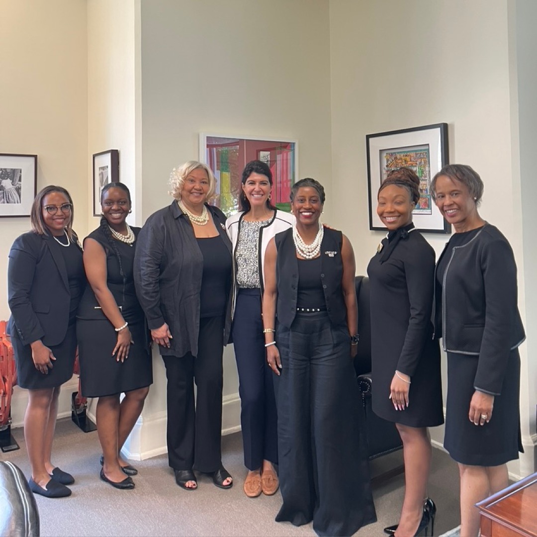 In tight budget years, it’s critical we continue programs that lift up low-resource residents - incl. restoring the Early Childcare Pay Equity Fund & expanding biz opportunity. Thank you to @nc100bwinc for your advocacy to ensure DC’s budget reflects equity and opportunity.