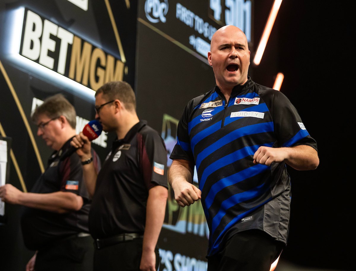 ALL TARGET FINAL ⚡️☢️ Rob Cross digs deep to dispatch the World Champion and move into the final in Aberdeen 💪 Voltage is fighting hard to keep the playoffs dream alive! #TeamTarget