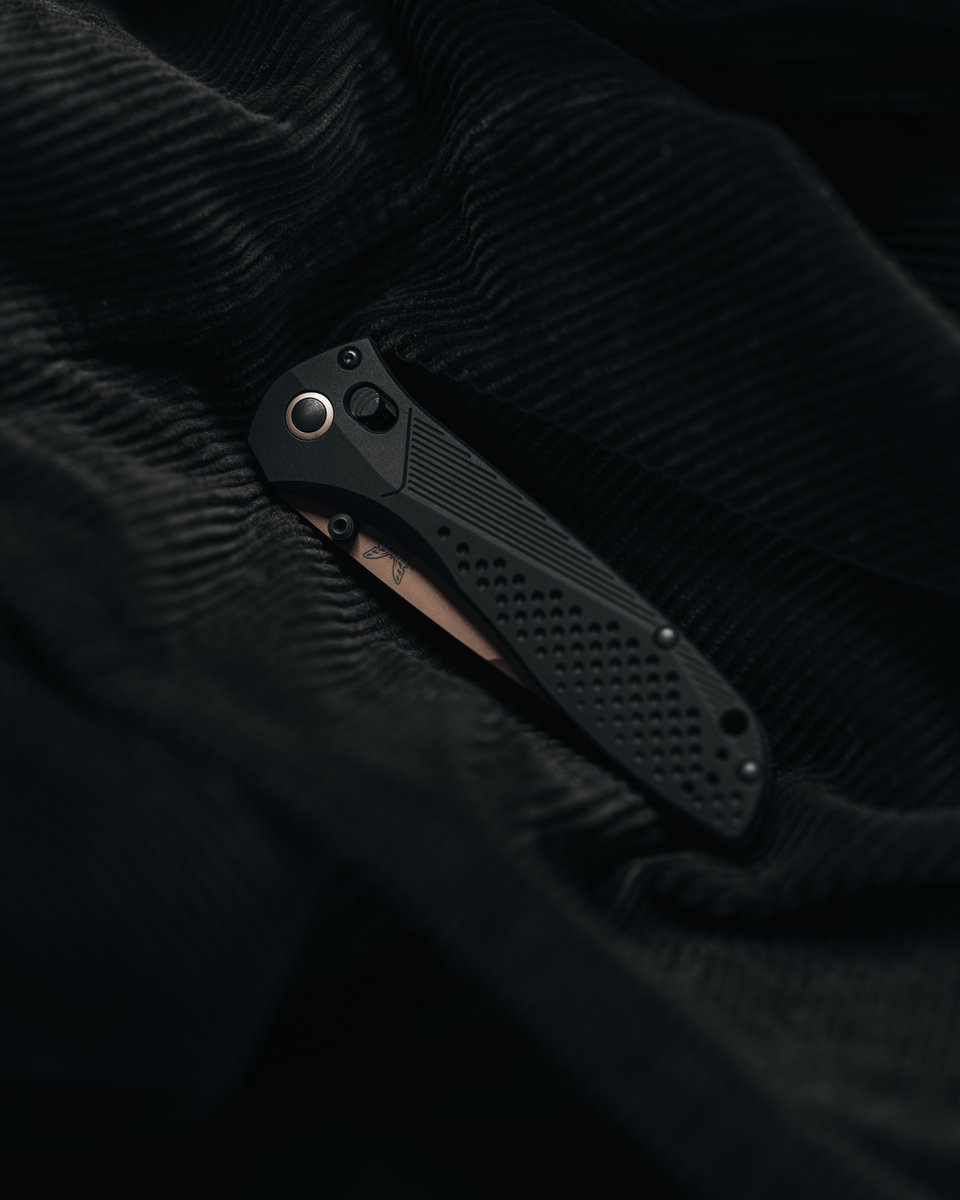 When we made the decision to bring back the McHenry & Williams SEVEN | TEN™, there was only one way to do it: the Benchmade way.

One is never enough, so the limited edition 710FE-2401, with it's contrasting FDE and black colorway, is the second phase of our celebration of this…