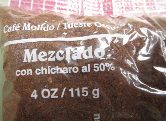 #EstampasDeMiCuba - Invito a todos los zurdos idiotas a «degustar» una tacita de café molido cubano mezclado con chícharo al 50 %. Después, nos podemos sentar a hablar de socialismo. Digo, si primero no te aparece una úlcera, o el estómago lo tolera y no se irrita y sin que se