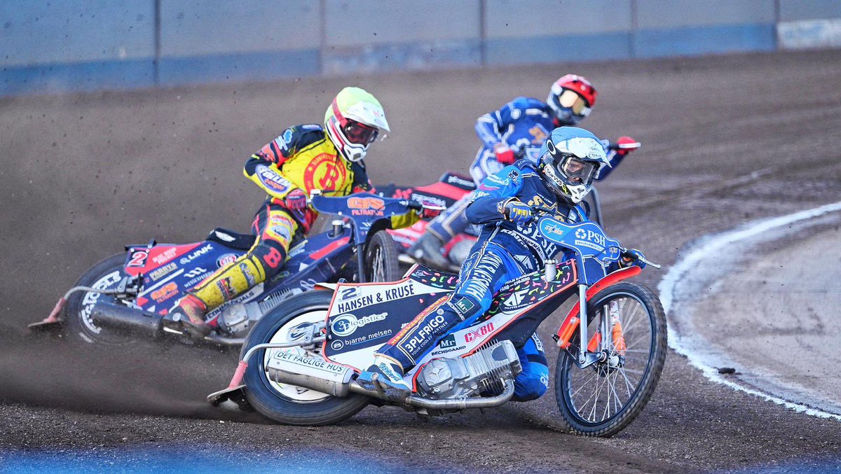 A first 𝗪 on the board ✅

📈 𝗥𝗘𝗦𝗨𝗟𝗧: 💫 49 🆚 41 🅱️

📸 Ian Burt | #KLYBIR | #OurStars⭐️