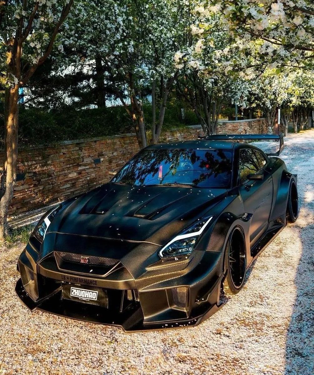 Widebody R35