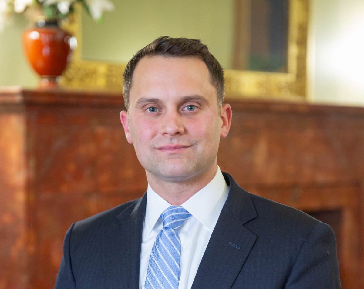 The Senate today approved legislation sponsored by Senator @jakeforri to remove a roadblock that prevents rehabilitated individuals from having misdemeanors expunged so they can move forward with their lives.

Learn more: rilegislature.gov/pressrelease/_…