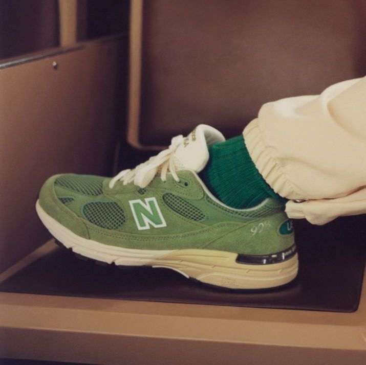 Ad: ICYMI, the New Balance Made in USA 993 'Chive' dropped today via select retailers

NB US bit.ly/3wfyQOU
SNS bit.ly/3QoRivr
CNCPTS bit.ly/4bk0edj
SP bit.ly/3ybqrfK