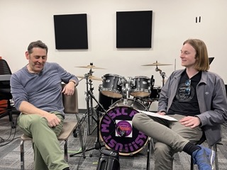 The Pop & Rock Club provides students from all backgrounds a place to discuss, collaborate, & create material centered around popular & rock music. In April, the club held a masterclass w/smooth jazz saxophonist and UST faculty, Steve Cole! To get involved, join on TommieLink!