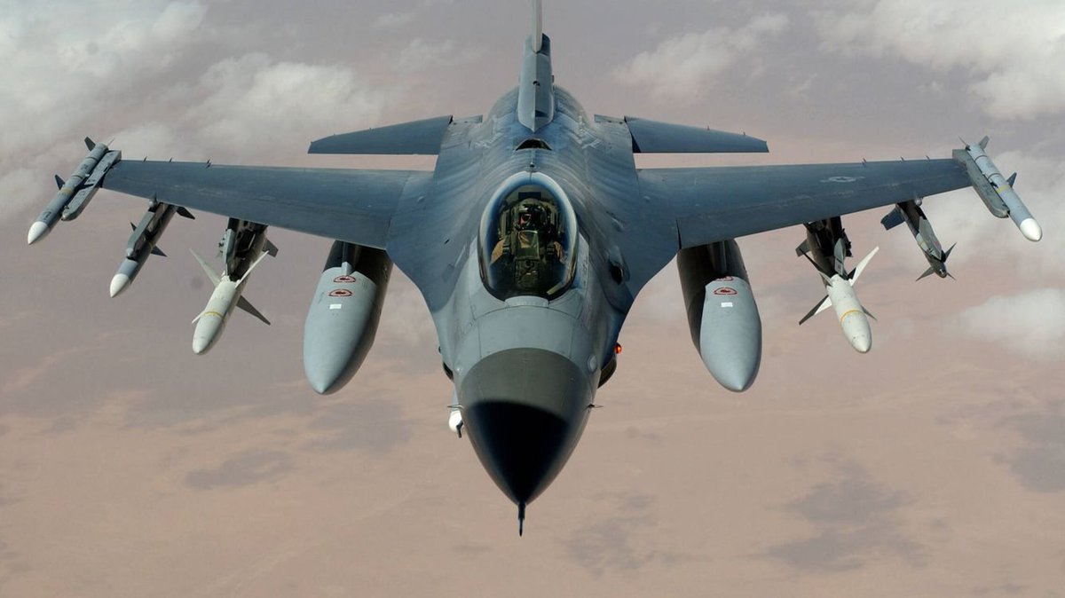 🇺🇦🇺🇸¿Los F-16 salvarán a Ucrania? Los pilotos militares estadounidenses dicen que los cielos de Ucrania supondrán el desafío más difícil para el F-16. El teatro de operaciones militar ucraniano será el más difícil para el F-16; hablaremos más sobre esto en el episodio de hoy.…
