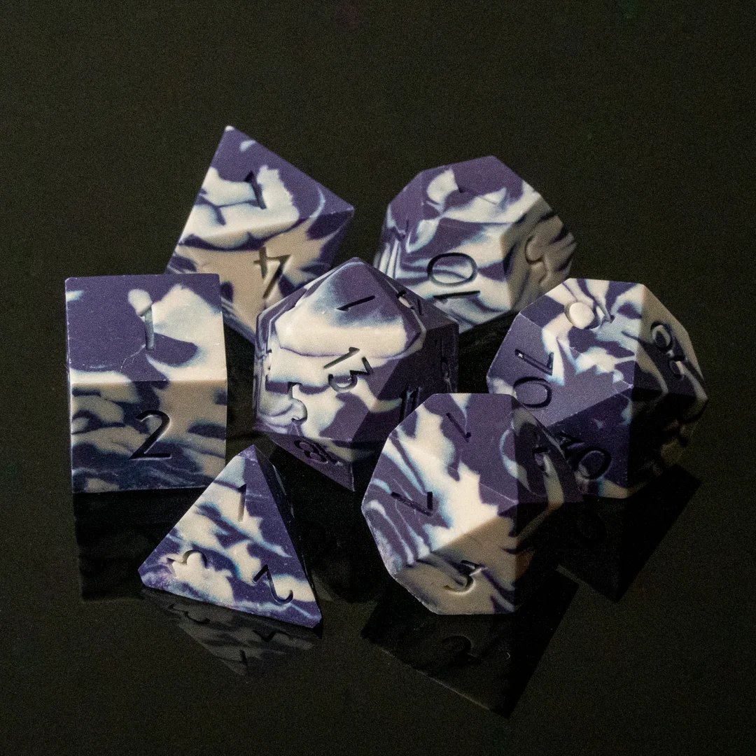 detectmagicdice's tweet image. For consideration: which set is your favorite?

#jesmonitedice #sharpedgedice #handmadedice